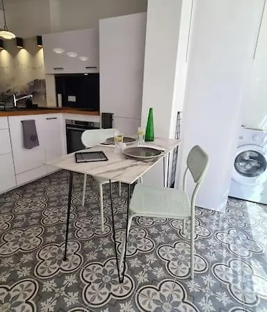 Proche * アジャクシオ